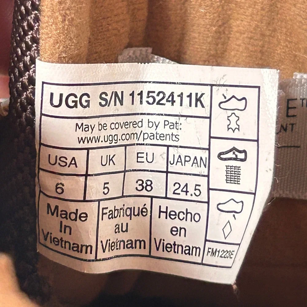 UGG Emmett Duck Boots Big Kids 6 Chestnut Waterproof Thinsulate 1152411K